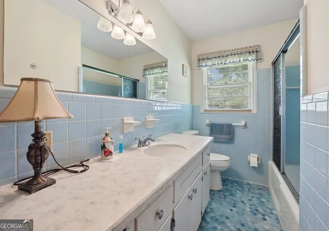 Photo 4 of Sale Pending at 2833 Crabapple Cir, Dacula, GA 30019 | MLS# 10839277 | Listing updated on 2026-09-14