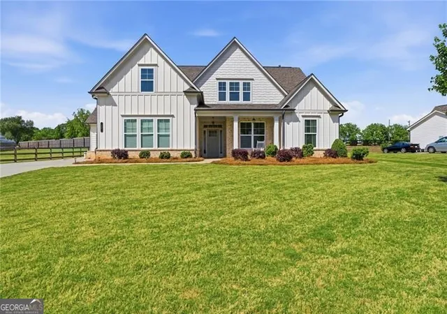 Photo 1 of Single family home for sale at 77 Wallace Dr, Winder, GA 30680 | MLS# 10841609 | Listing updated on 2026-09-09