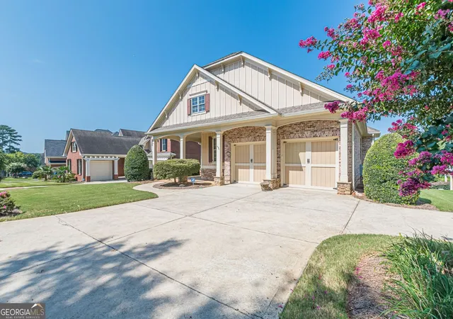 Photo 2 of Single family home for sale at 5926 Hogans Way, Douglasville, GA 30135 | MLS# 10843677 | Listing updated on 2026-09-10