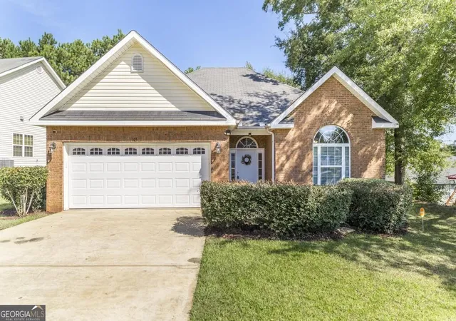 Photo 1 of Sale Pending at 105 Shiloh Ct, Macon, GA 31206 | MLS# 10842385 | Listing updated on 2026-09-15