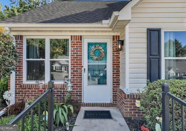 Photo 4 of Townhouse for sale at 137 Gentle Breeze Ct, Temple, GA 30179 | MLS# 10856446 | Listing updated on 2026-10-28