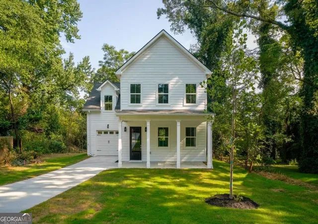 Photo 2 of Single family home for sale at 3257 Gifford St, Scottdale, GA 30079 | MLS# 10853439 | Listing updated on 2026-10-09