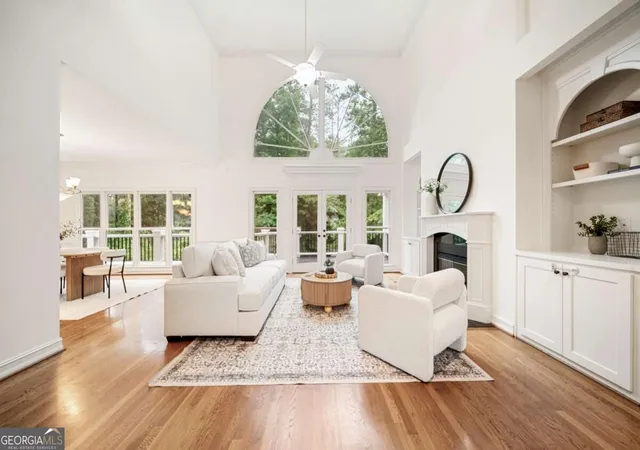 Photo 2 of Mansion for sale at 261 Powers Park Way Ne, Marietta, GA 30067 | MLS# 10837146 | Listing updated on 2026-09-15