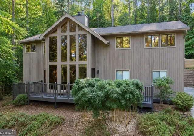 Photo 2 of Sale Pending at 2946 Rock Brg Rd Ne, Marietta, GA 30066 | MLS# 10840209 | Listing updated on 2026-09-09