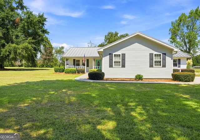 Photo 1 of Single family home for sale at 100 Old Hickory Rd, Byron, GA 31008 | MLS# 10844784 | Listing updated on 2026-09-11