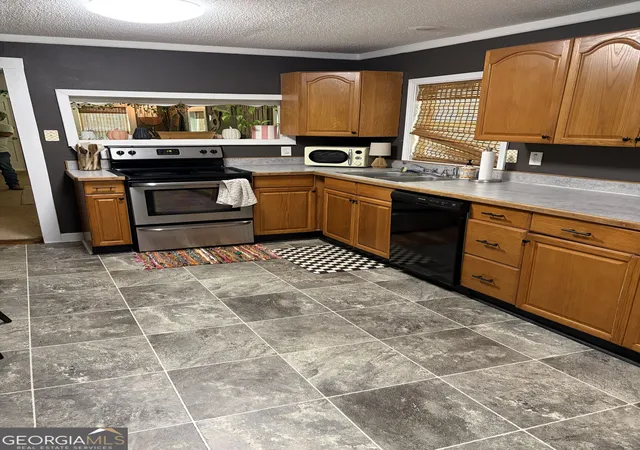 Photo 4 of Single family home for sale at 948 A Cheatham Rd, Griffin, GA 30223 | MLS# 10841190 | Listing updated on 2026-09-07