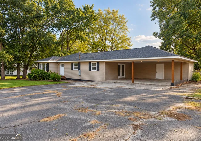 Photo 3 of Single family home for sale at 168 Moore St, Trion, GA 30753 | MLS# 10793716 | Listing updated on 2026-09-11