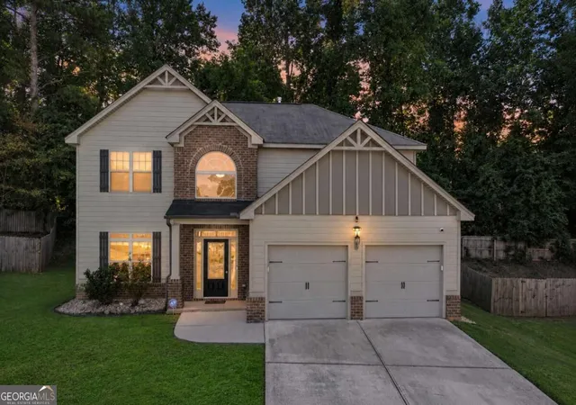 Photo 4 of Single family home for sale at 6127 Riddle Ct, Douglasville, GA 30134 | MLS# 10845197 | Listing updated on 2026-10-21