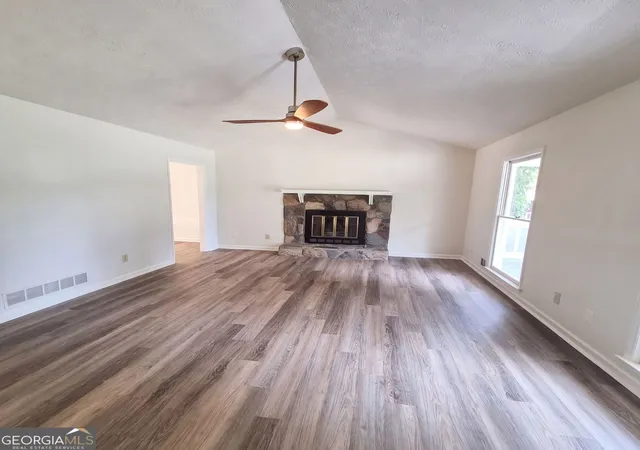 Photo 3 of Single family home for sale at 2681 Tybee Dr, Buford, GA 30519 | MLS# 10841267 | Listing updated on 2026-10-08