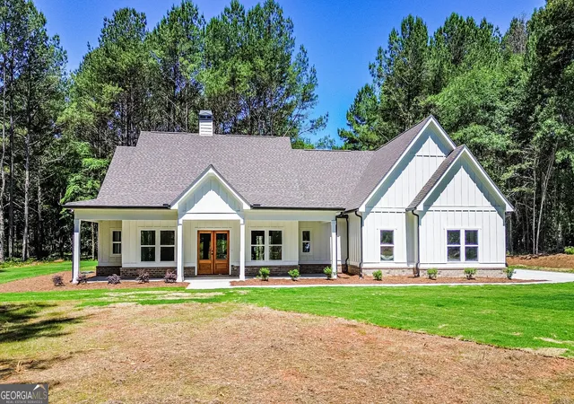 Single family home for sale at 1271 Simmons Rd, Social Circle, GA 30025 | MLS# 10842784