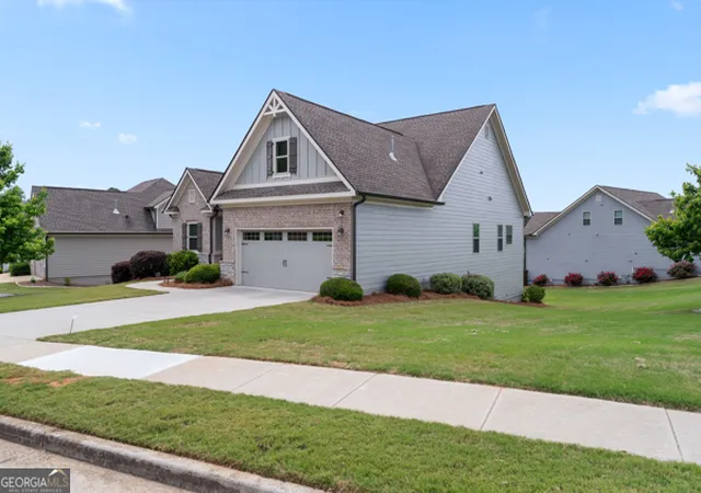 Photo 3 of Single family home for sale at 712 Fleeting Way, Monroe, GA 30655 | MLS# 10842078 | Listing updated on 2026-09-08