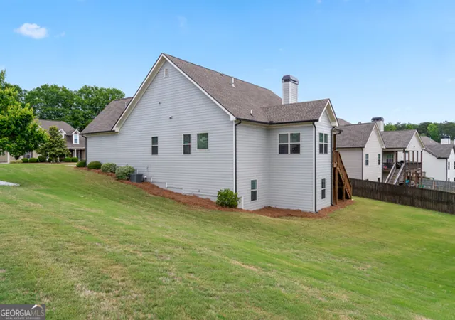 Photo 4 of Single family home for sale at 712 Fleeting Way, Monroe, GA 30655 | MLS# 10842078 | Listing updated on 2026-09-08