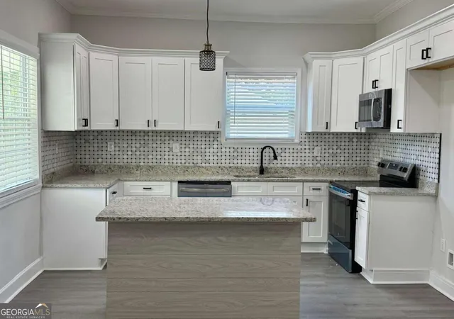 Photo 2 of Single family home for sale at 69 4th Street, Griffin, GA 30223 | MLS# 10843599 | Listing updated on 2026-09-11