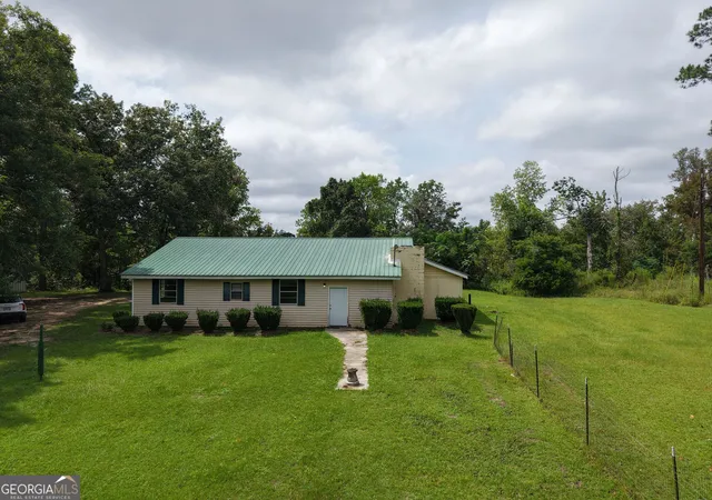 Photo 1 of Single family home for sale at 308 Three Rivers Ln, Uvalda, GA 30473 | MLS# 10760967 | Listing updated on 2026-09-11