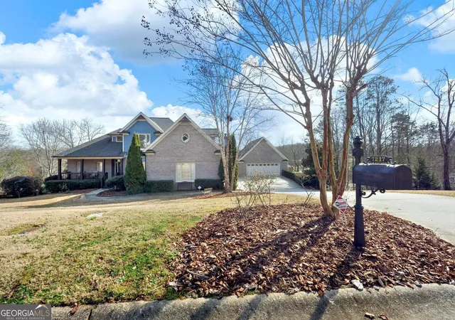 Photo 1 of Single family home for sale at 7217 Sherwood Ml Dr, Flowery Branch, GA 30542 | MLS# 10874961 | Listing updated on 2026-10-28