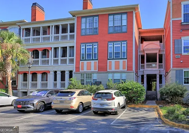 Photo 4 of Condo for sale at 2432 Whitemarsh Way, Savannah, GA 31410 | MLS# 10852840 | Listing updated on 2026-10-08