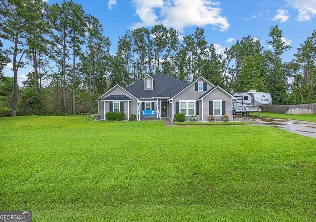 Photo 3 of Single family home for sale at 5 Ruger Cir, Lakeland, GA 31635 | MLS# 10839430 | Listing updated on 2026-09-21