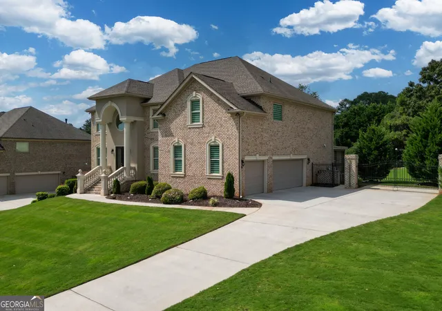Photo 3 of Single family home for sale at 3012 Heights Ave Sw, Conyers, GA 30094 | MLS# 10849512 | Listing updated on 2026-09-23