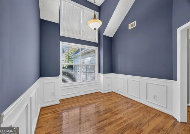 Photo 4 of Single family home for sale at 1829 Gray Gables Way, Buford, GA 30519 | MLS# 10850470 | Listing updated on 2026-10-05