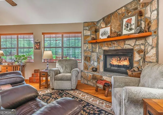 Photo 4 of Single family home for sale at 156 Pineview Ln, Copperhill, TN 37317 | MLS# 10844862 | Listing updated on 2026-09-25