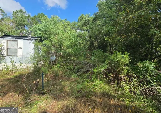 Photo 3 of Manufactured home for sale at 2458 Pennsylvania Ave, Waycross, GA 31503 | MLS# 10843624 | Listing updated on 2026-09-11