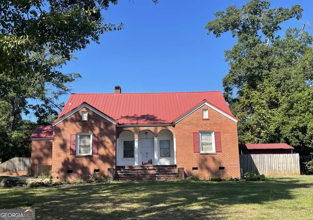 Single family home for sale at 320 Parkway Dr, Thomaston, GA 30286 | MLS# 10848838