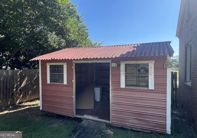 Photo 4 of Single family home for sale at 320 Parkway Dr, Thomaston, GA 30286 | MLS# 10848838 | Listing updated on 2026-10-02