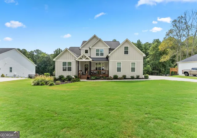 Photo 2 of Single family home for sale at 202 Old Lake Ln, Dawsonville, GA 30534 | MLS# 10835621 | Listing updated on 2026-09-16