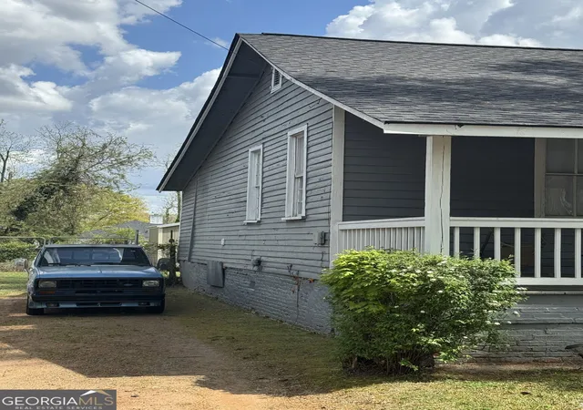 Photo 3 of Multi family home for sale at 322 N 6th Street, Griffin, GA 30223 | MLS# 10838469 | Listing updated on 2026-09-02