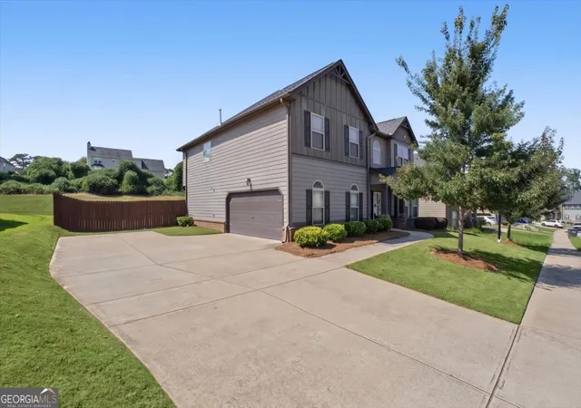 Photo 2 of Single family home for sale at 225 Silver Ridge, Covington, GA 30016 | MLS# 10853291 | Listing updated on 2026-09-25