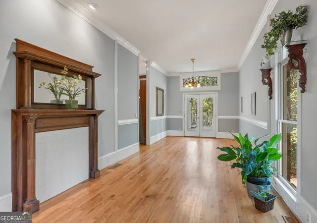 Photo 3 of Single family home for sale at 5633 Aven Rd, Marietta, GA 30068 | MLS# 10832607 | Listing updated on 2026-10-05