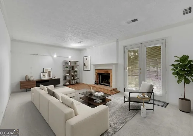 Photo 2 of Condo for sale at 878 Lake Holw Blvd Sw, Marietta, GA 30064 | MLS# 10842771 | Listing updated on 2026-10-03
