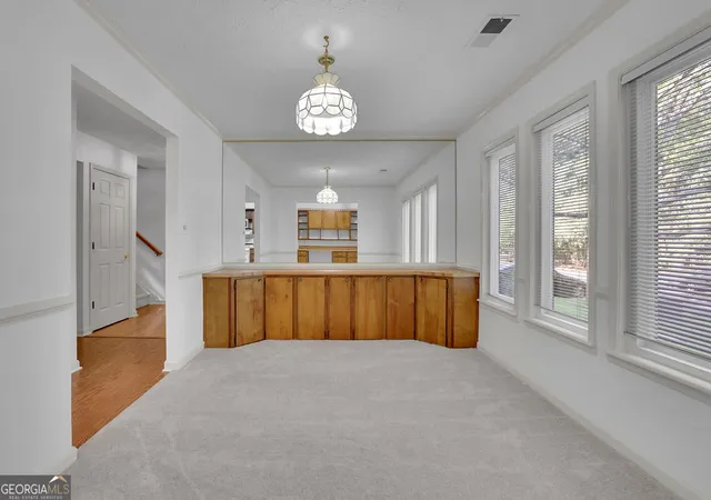 Listing Photo 5 - Condo for sale in building located at 878 Lake Holw Blvd SW, Marietta, GA 30064