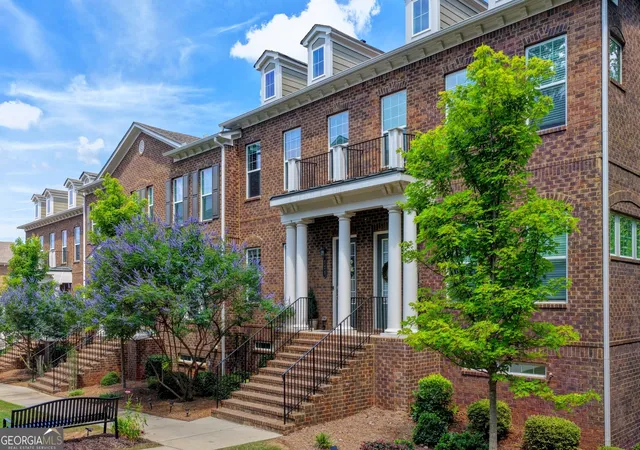 Photo 2 of Townhouse for sale at 721 Topsail Ln, Alpharetta, GA 30005 | MLS# 10783418 | Listing updated on 2026-09-06