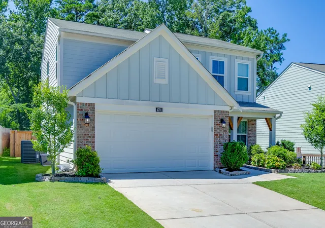 Photo 3 of Sale Pending at 4791 Bramblewood Cir, Sugar Hill, GA 30518 | MLS# 10843434 | Listing updated on 2026-09-21