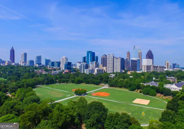 Listing Photo 2 - Condo for sale in building located at 1421 Peachtree St Ne, Atlanta, GA 30309 - Unit #212