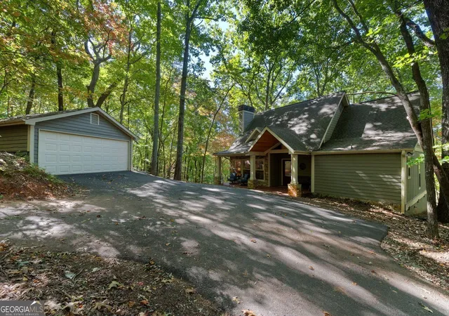 Photo 2 of Single family home for sale at 2451 Quail Cvs Dr, Jasper, GA 30143 | MLS# 10879765 | Listing updated on 2026-10-27