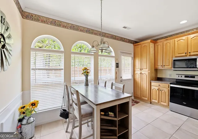 Photo 4 of Condo for sale at 1903 N Summit Dr #77, Dalton, GA 30721 | MLS# 10835857 | Listing updated on 2026-09-18