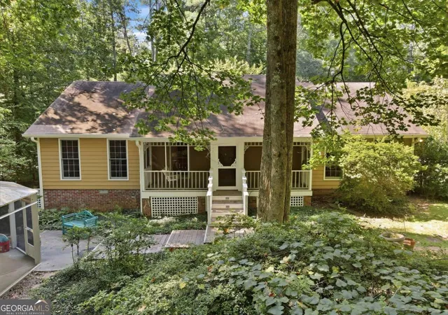 Photo 2 of Single family home for sale at 724 Clarke Trl, Dacula, GA 30019 | MLS# 10837675 | Listing updated on 2026-09-15
