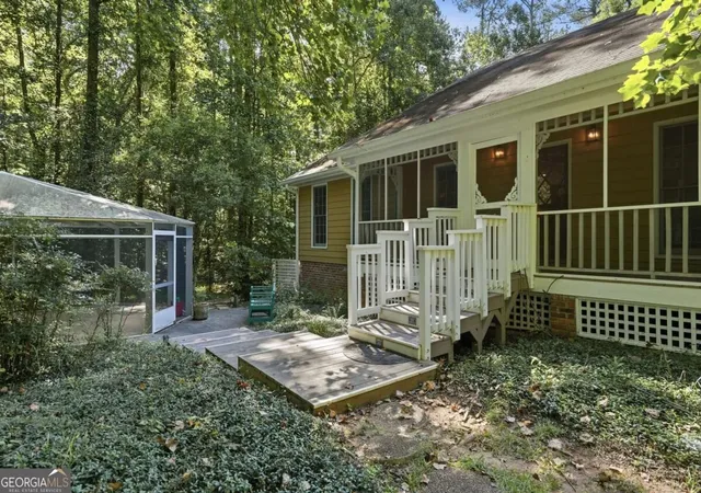 Photo 3 of Single family home for sale at 724 Clarke Trl, Dacula, GA 30019 | MLS# 10837675 | Listing updated on 2026-09-15