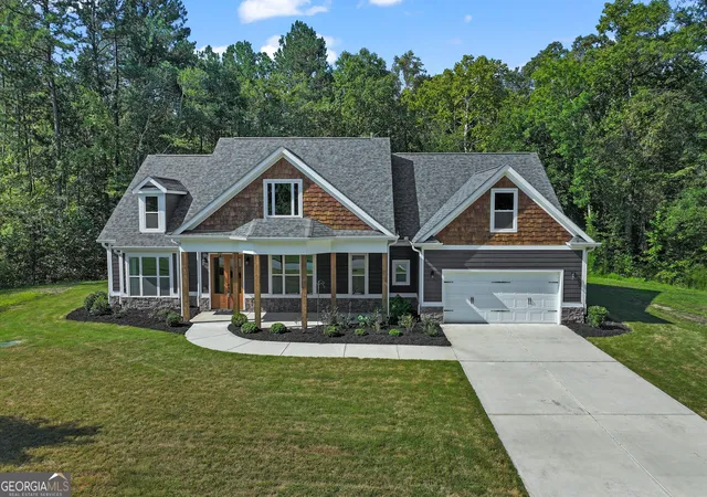 Photo 2 of Single family home for sale at 425 Blossom Trl, Acworth, GA 30101 | MLS# 10841352 | Listing updated on 2026-09-07