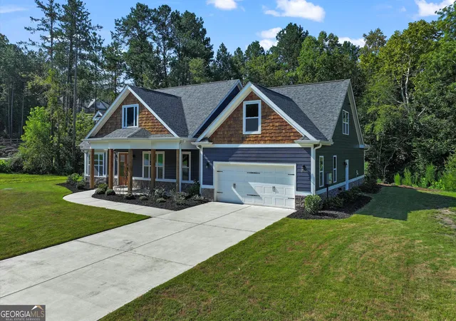 Photo 4 of Single family home for sale at 425 Blossom Trl, Acworth, GA 30101 | MLS# 10841352 | Listing updated on 2026-10-05