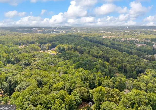 Photo 4 of Sale Pending at 2350 E Maddox Rd, Buford, GA 30519 | MLS# 10841084 | Listing updated on 2026-09-13