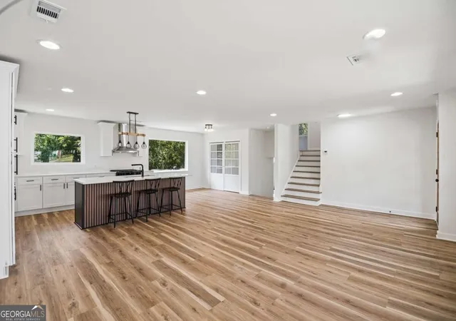Photo 3 of Single family home for sale at 2799 Hermosa Dr, Decatur, GA 30034 | MLS# 10852388 | Listing updated on 2026-09-25