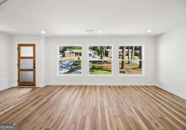 Photo 3 of Single family home for sale at 2799 Hermosa Dr, Decatur, GA 30034 | MLS# 10852388 | Listing updated on 2026-09-25