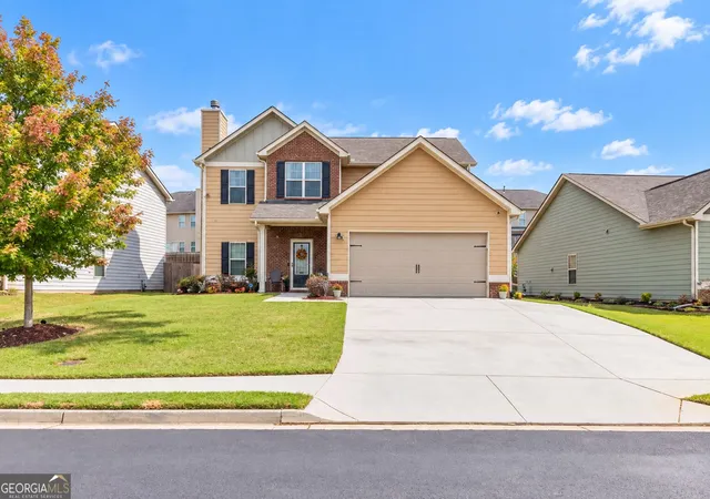 Photo 3 of Sale Pending at 4194 Potomac Walk Ct, Loganville, GA 30052 | MLS# 10795093 | Listing updated on 2026-10-05