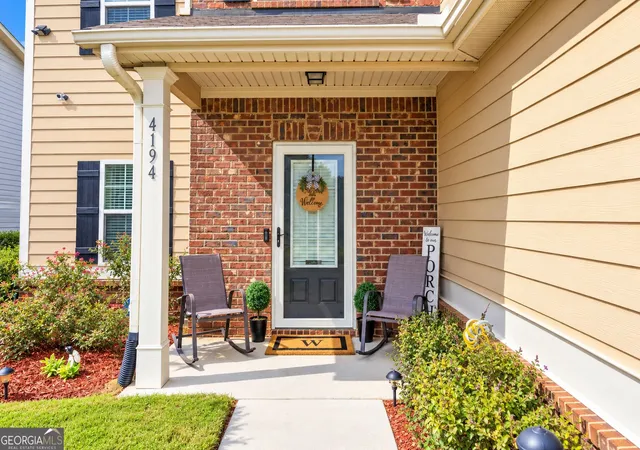 Photo 3 of Sale Pending at 4194 Potomac Walk Ct, Loganville, GA 30052 | MLS# 10795093 | Listing updated on 2026-10-05