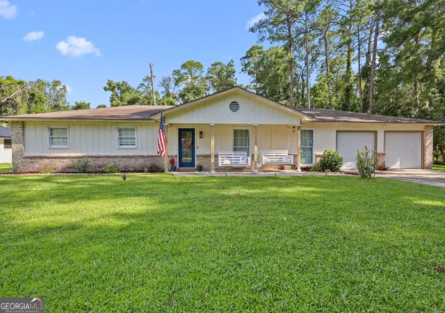 Photo 1 of Single family home for sale at 1201 Fairway Rd, Brunswick, GA 31525 | MLS# 10836103 | Listing updated on 2026-09-17