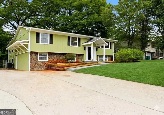 Photo 1 of Single family home for sale at 4780 Big Valley Rd, Stone Mountain, GA 30083 | MLS# 10821117 | Listing updated on 2026-09-14