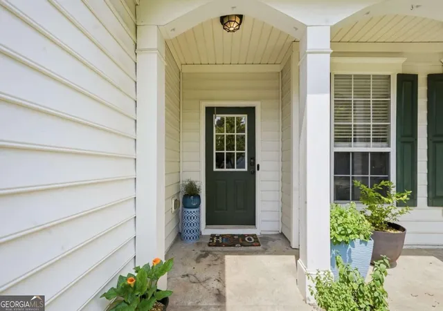Photo 3 of Single family home for sale at 406 Cobalt Valley Ln, Canton, GA 30114 | MLS# 10848047 | Listing updated on 2026-10-08